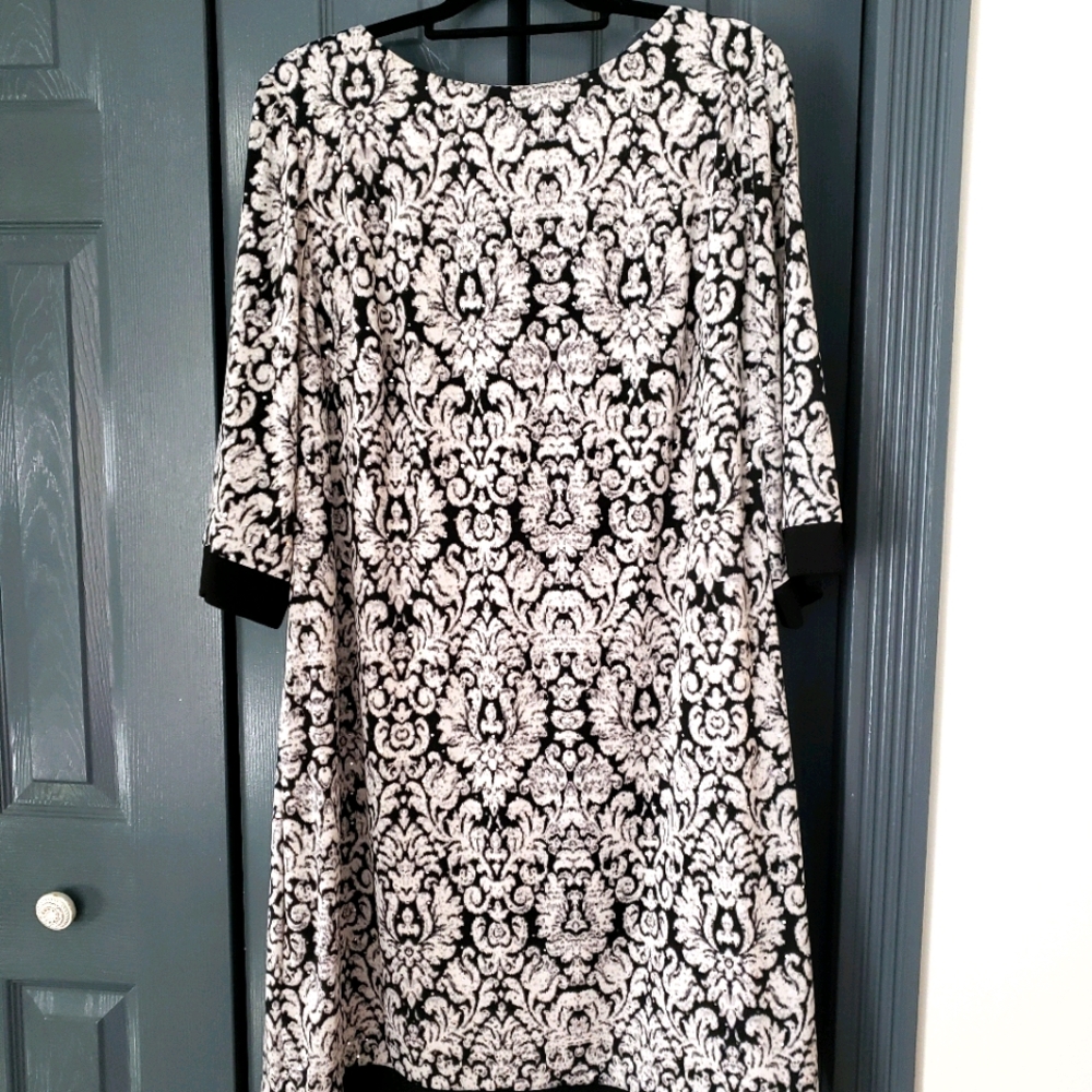 Sheath dress Jessica Howard